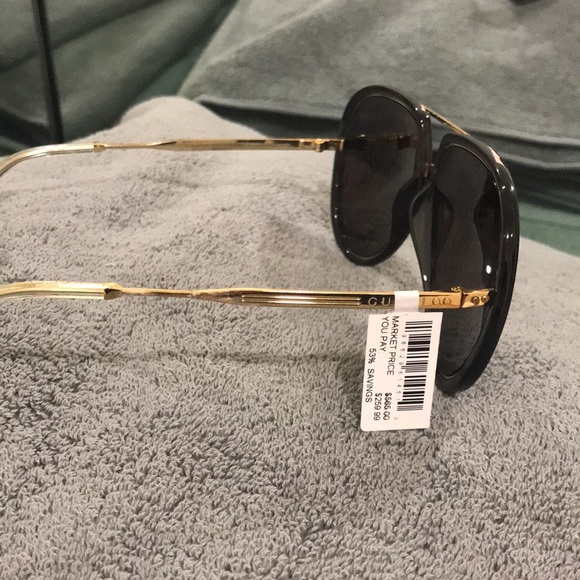 Gucci - Picture 2 of 3